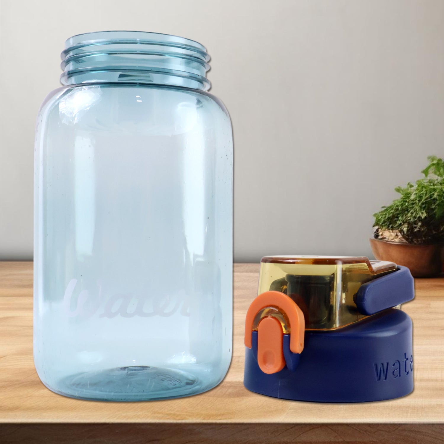 Blue Plastic Leak-proof Flip Cap  Safty Lock Water Bottle (600ml Approx  1 Pc)